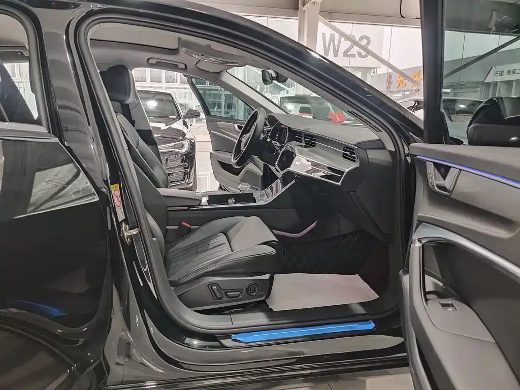 AUDI A6L 2022