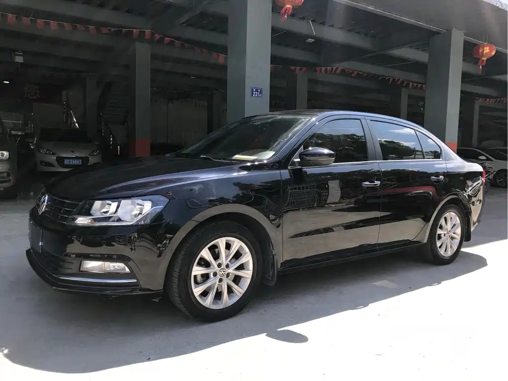 VOLKSWAGEN LAVIDA 2017