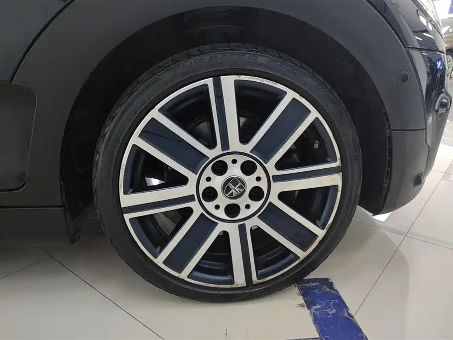 MINI CLUBMAN 2019