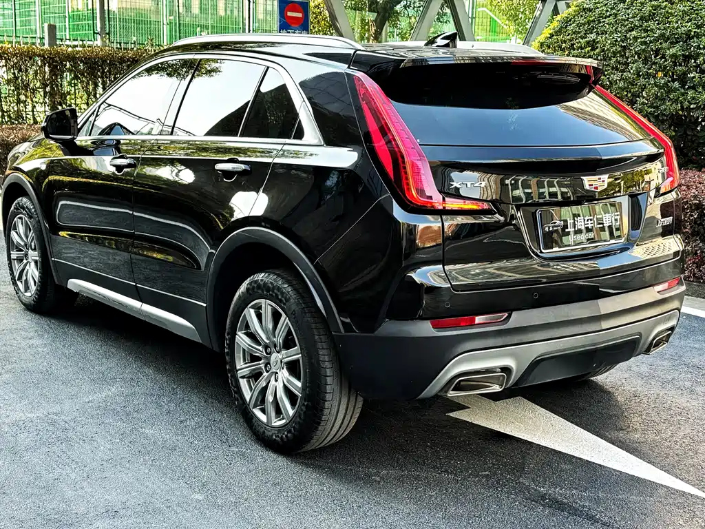 CADILLAC XT4 2021
