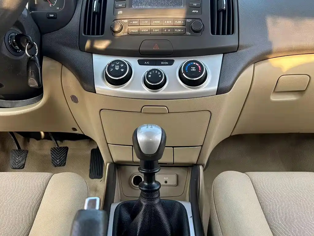 HYUNDAI CELESTA 2010