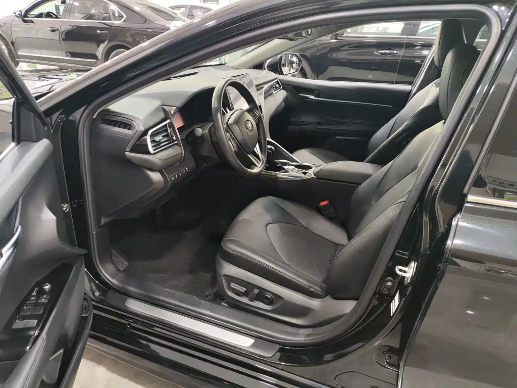 TOYOTA CAMRY 2022
