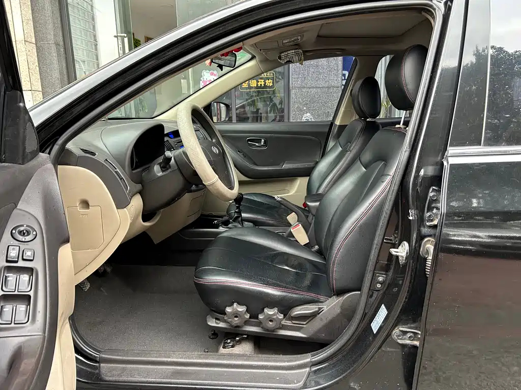 HYUNDAI CELESTA 2013