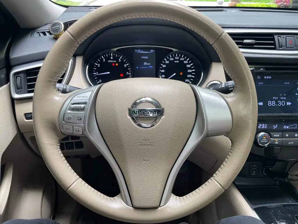 NISSAN X-TRAIL 2016