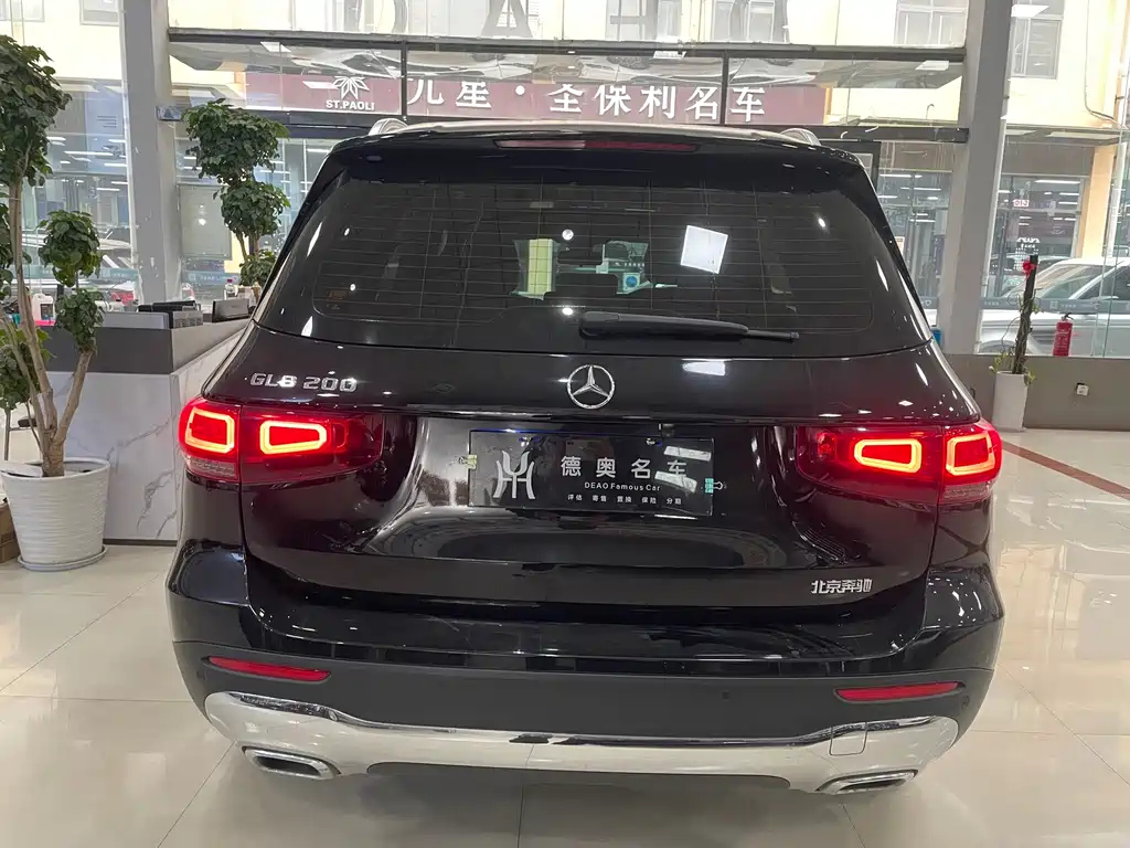 MERCEDES BENZ GLB 2021