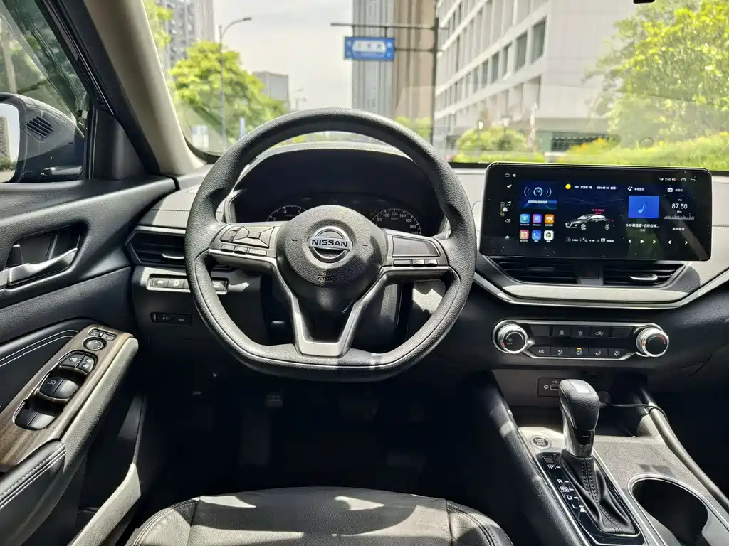 NISSAN TEANA 2021