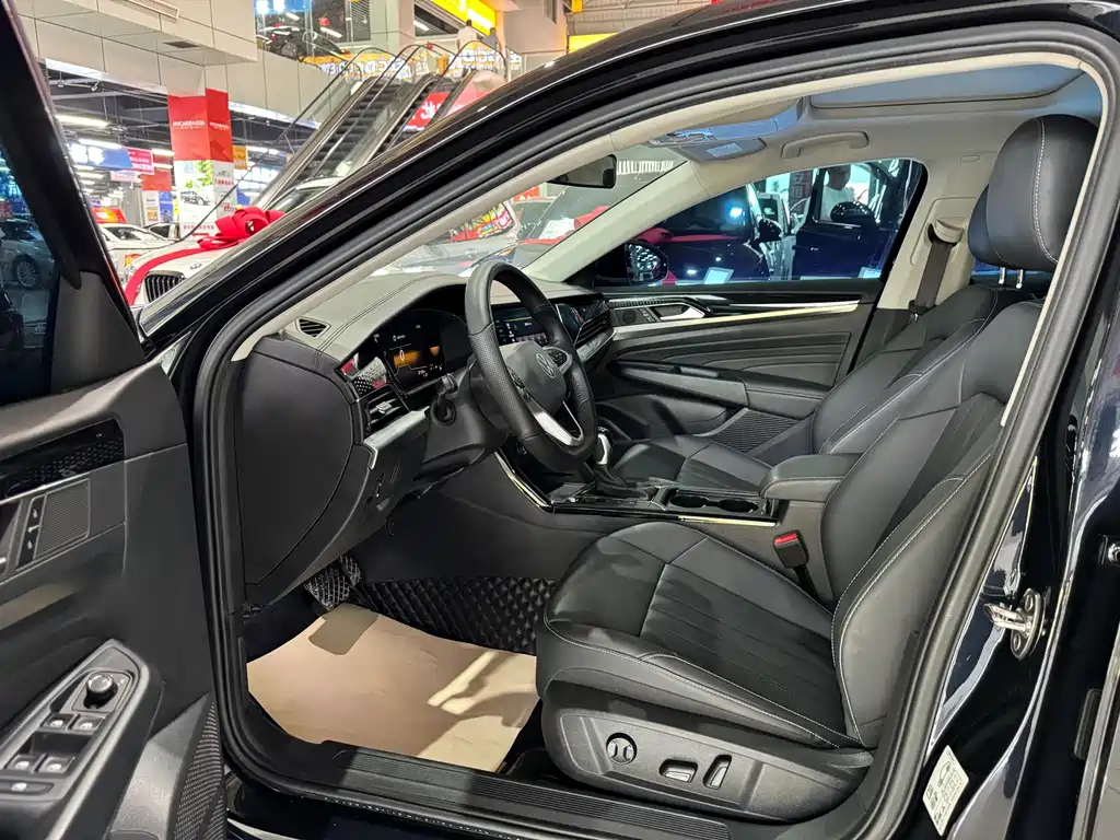 VOLKSWAGEN PASSAT 2022