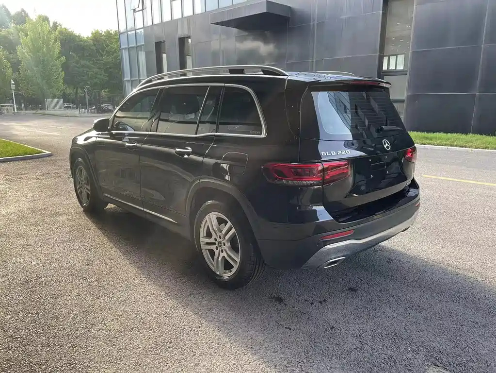 MERCEDES BENZ GLB 2022