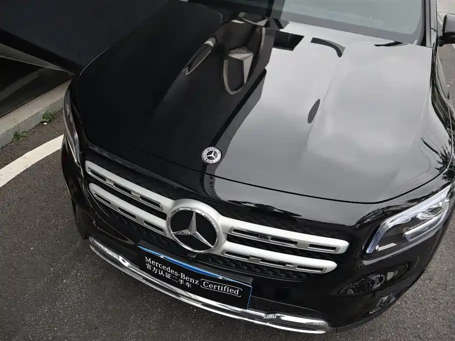 MERCEDES BENZ GLB 2023