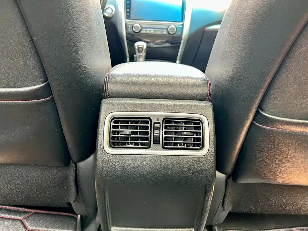 NISSAN TEANA 2018