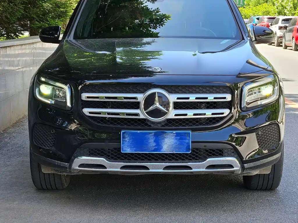 MERCEDES BENZ GLB 2021