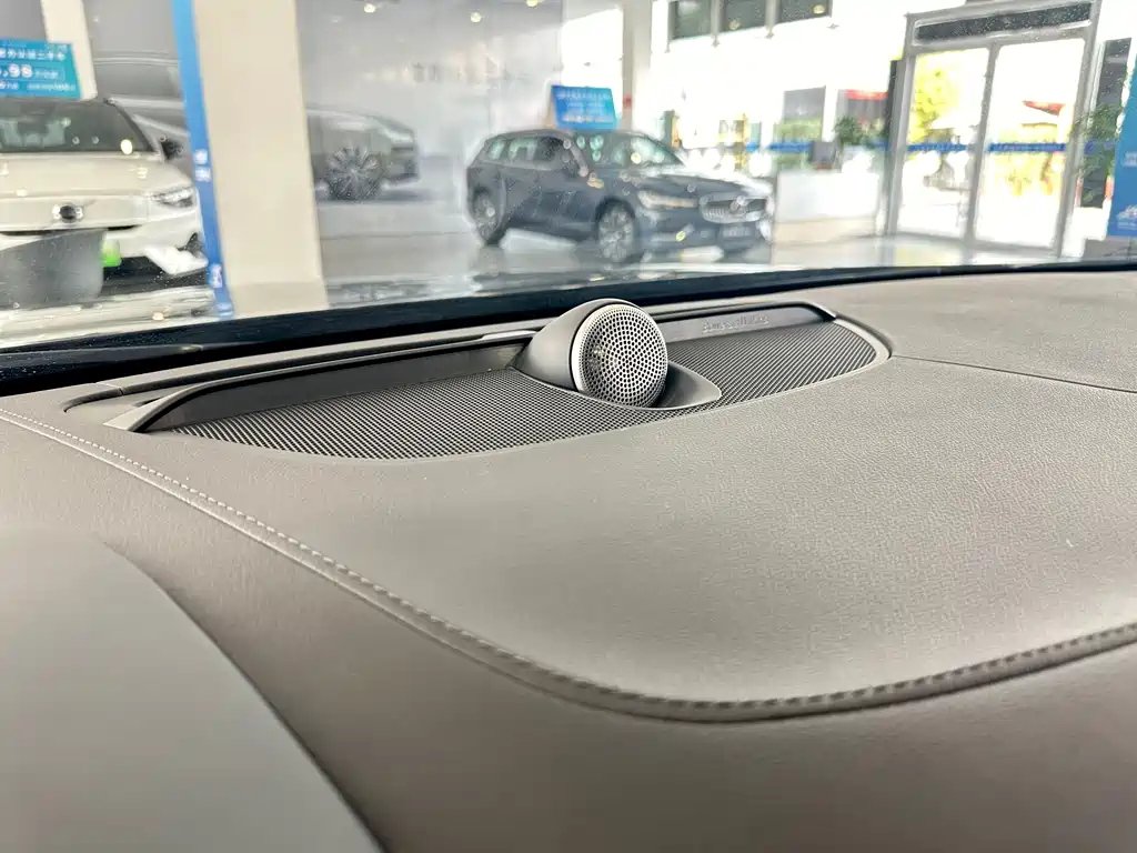 VOLVO S90 2024