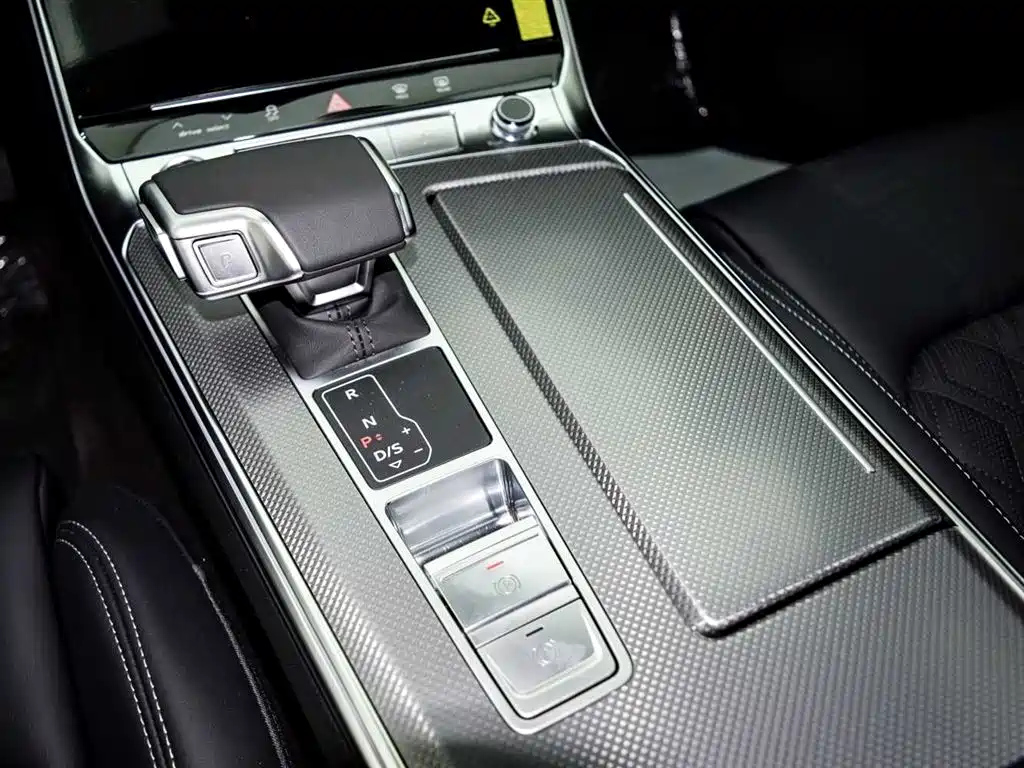 AUDI A6L 2025