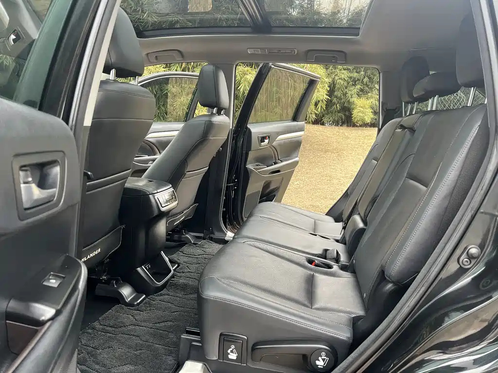 TOYOTA HIGHLANDER 2019