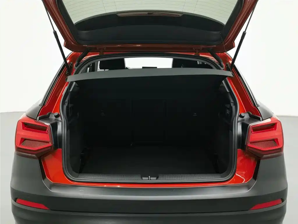 AUDI Q2L 2020