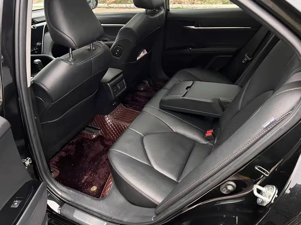 TOYOTA CAMRY 2021