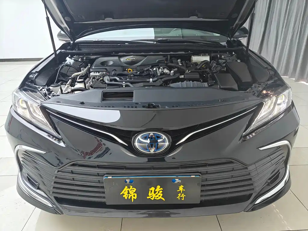 TOYOTA CAMRY 2021