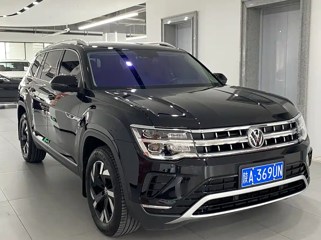VOLKSWAGEN TOURAN 2022