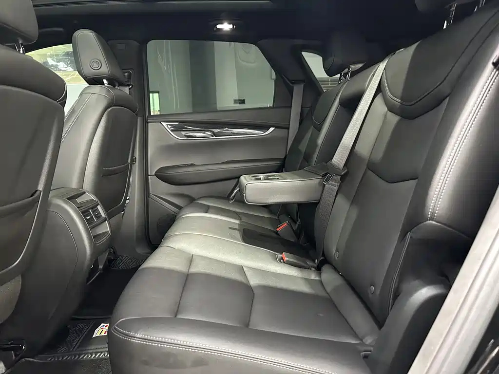 CADILLAC XT5 2022