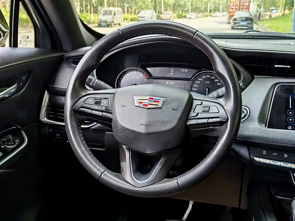 CADILLAC XT4 2020
