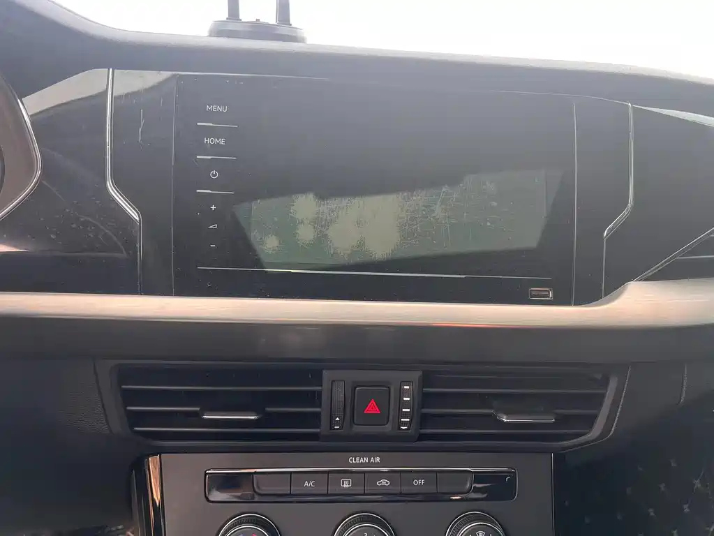 VOLKSWAGEN PASSAT 2021
