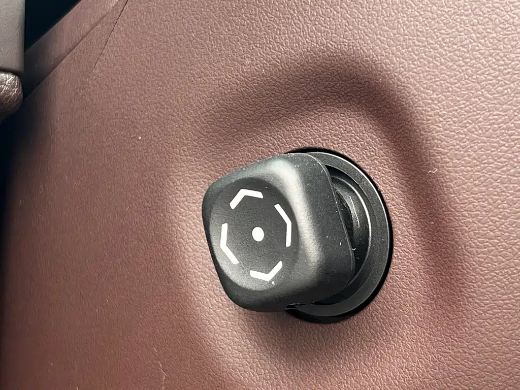 LEXUS ES 2019
