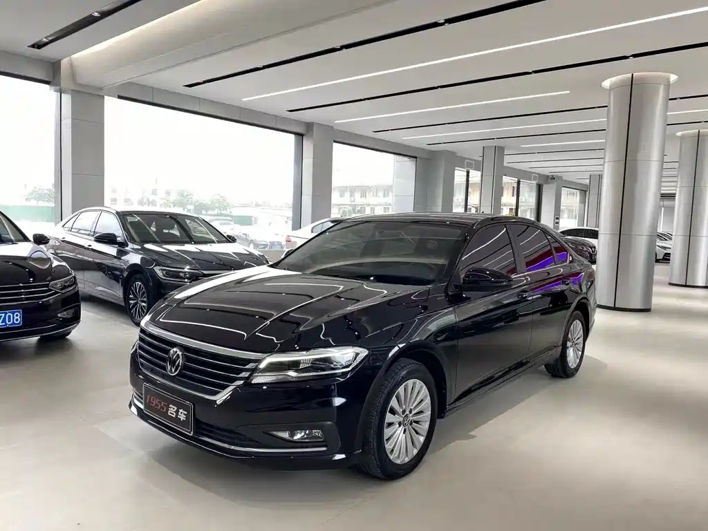 VOLKSWAGEN LAVIDA 2020