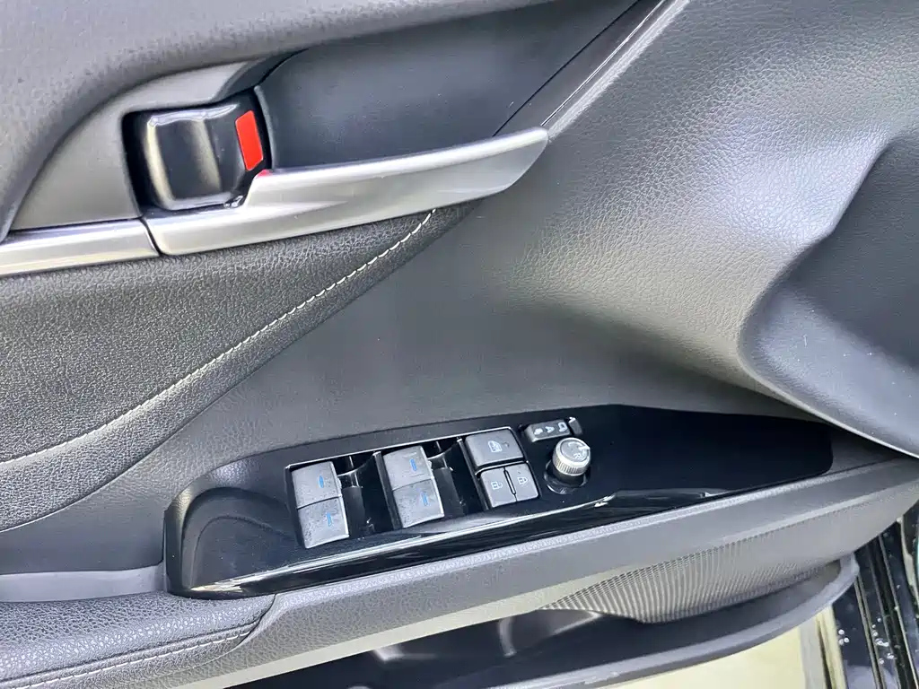 TOYOTA CAMRY 2022