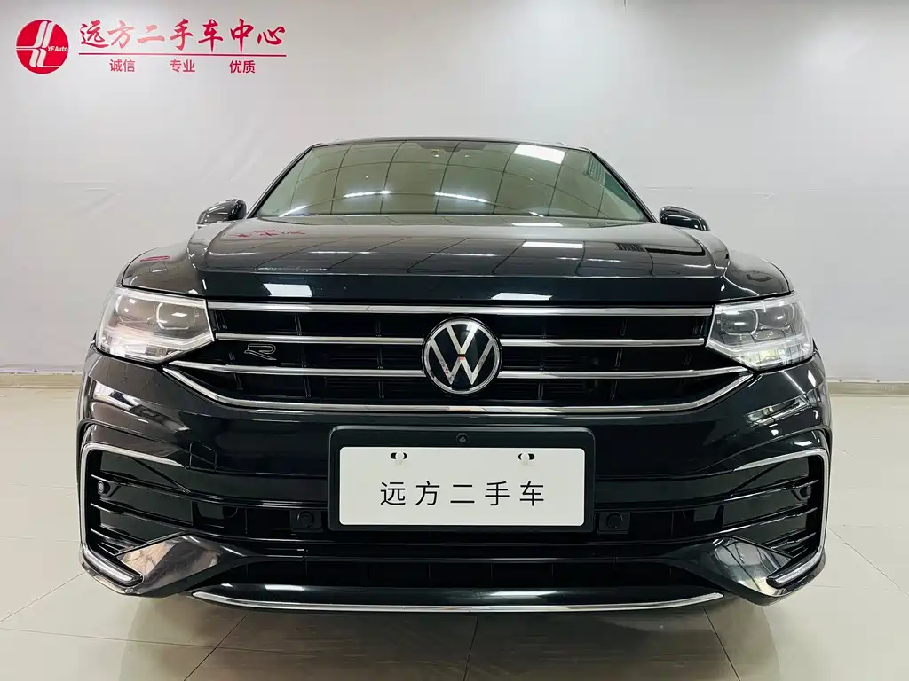 VOLKSWAGEN TIGUAN L 2021