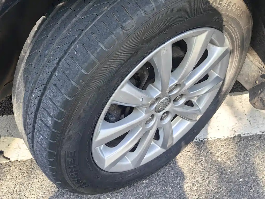 BUICK EXCELLE 2012
