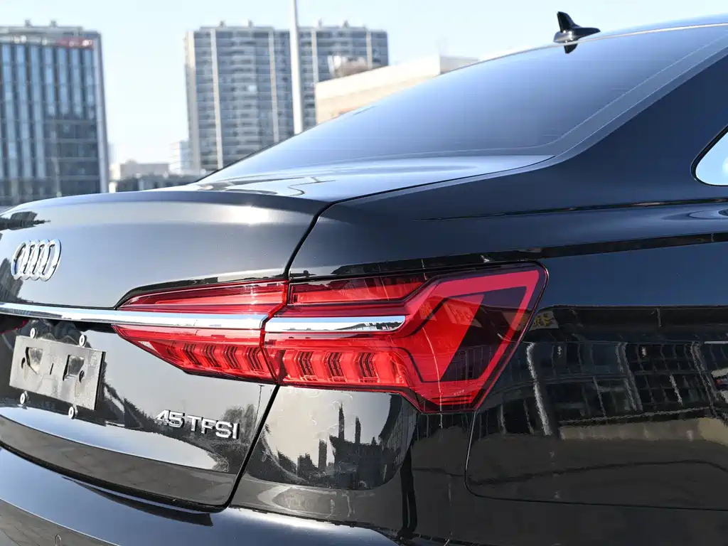 AUDI A6L 2023