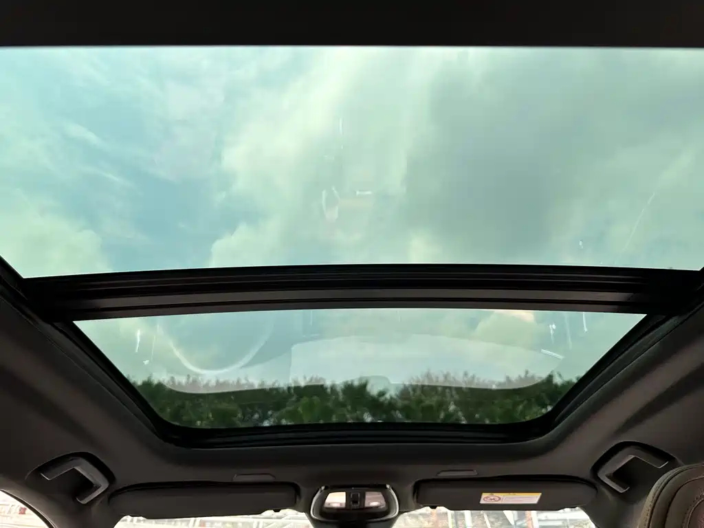 VOLVO S90 2023