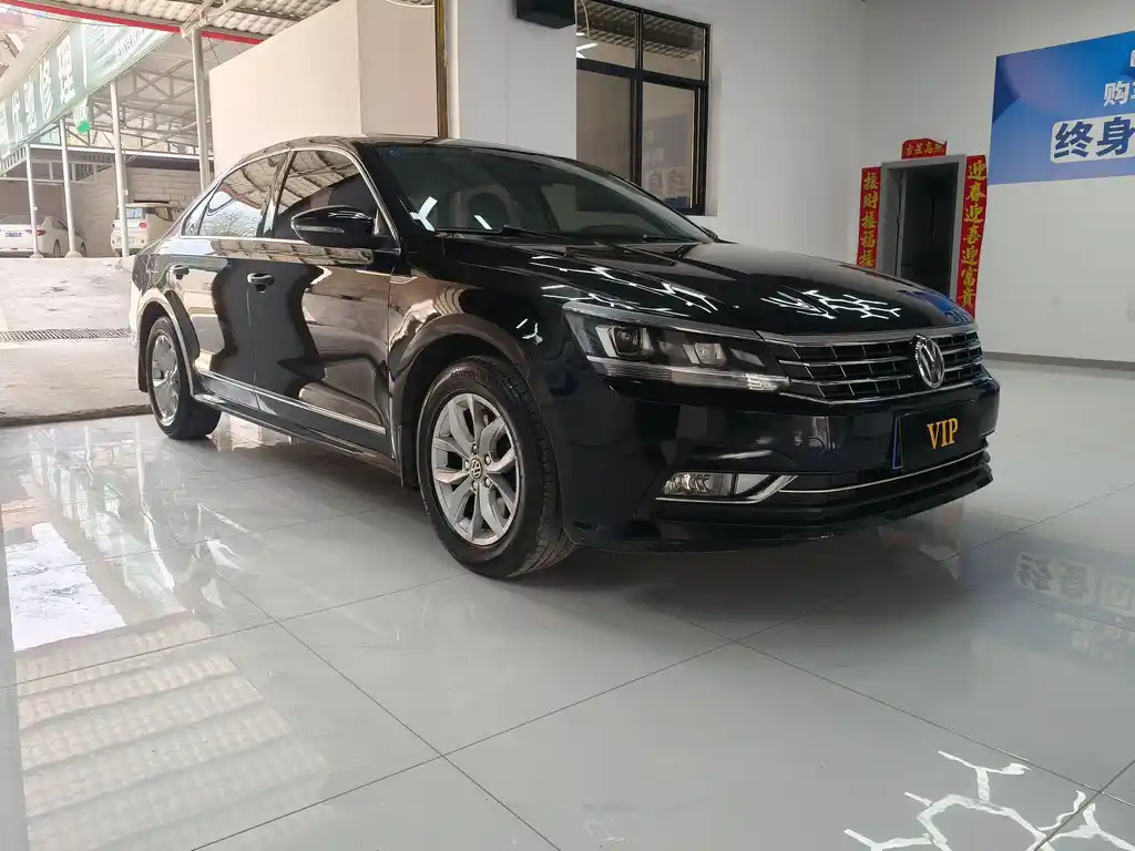 VOLKSWAGEN PASSAT 2016