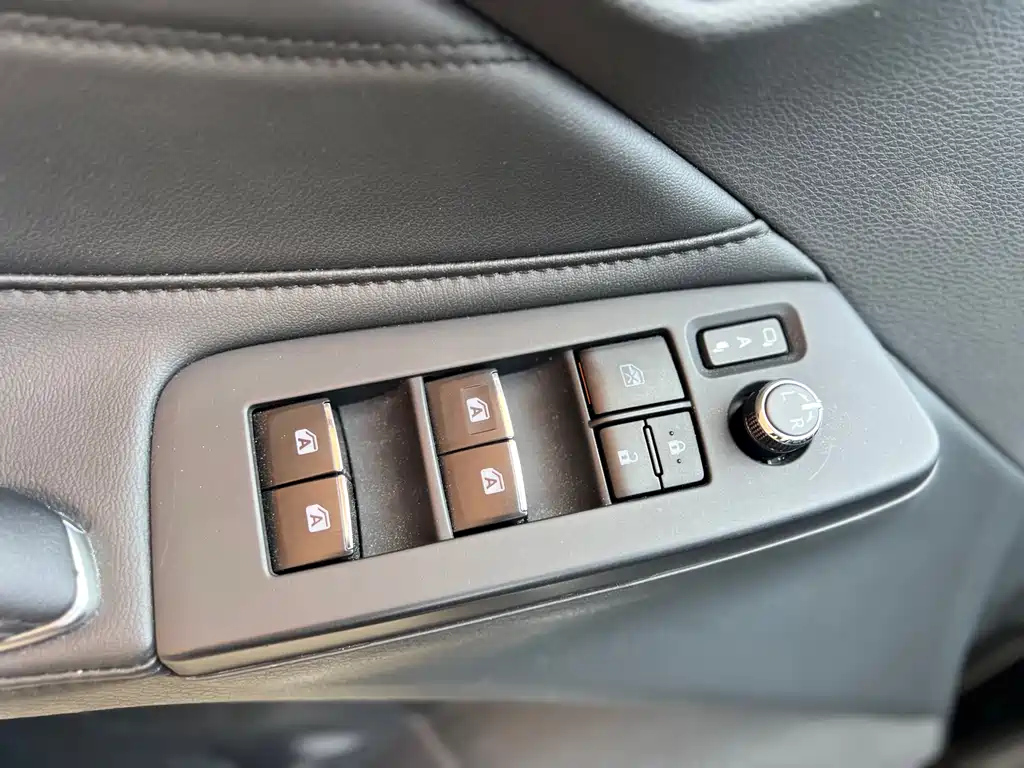 TOYOTA AVALON 2021