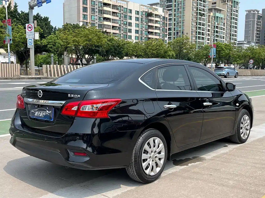NISSAN SYLPHY 2021