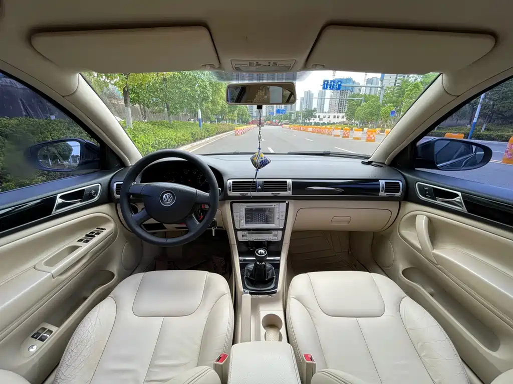 VOLKSWAGEN OTHER 2012