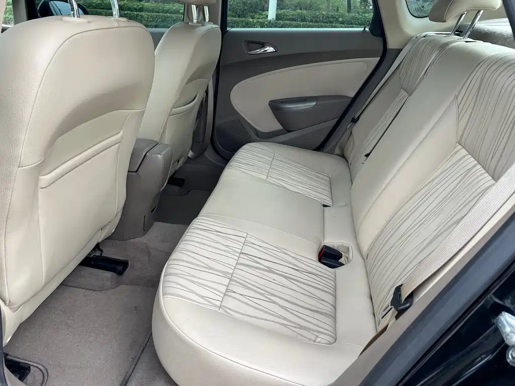 BUICK EXCELLE 2013