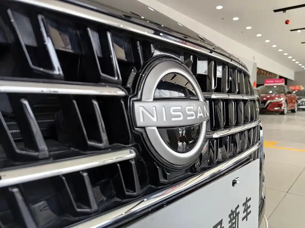 NISSAN TEANA 2023