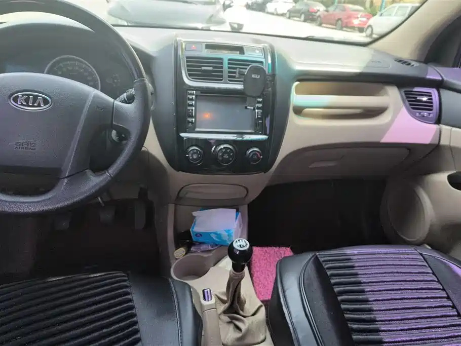 KIA SPORTAGE 2013