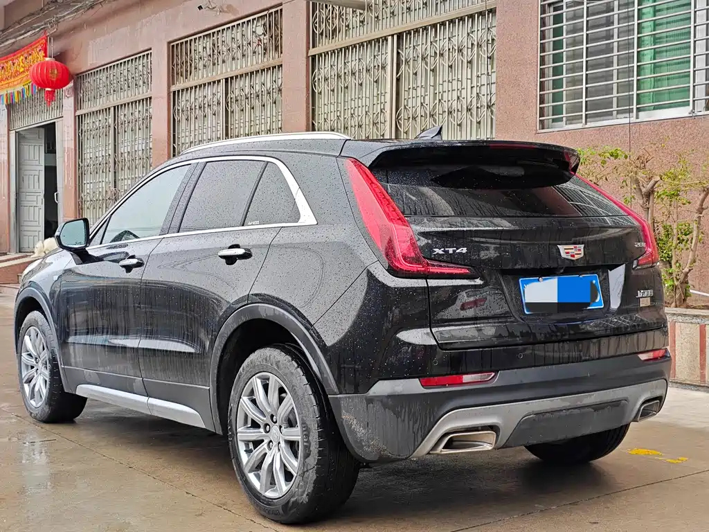 CADILLAC XT4 2022