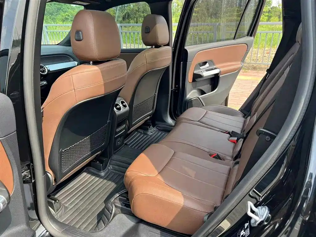 MERCEDES BENZ GLB 2021