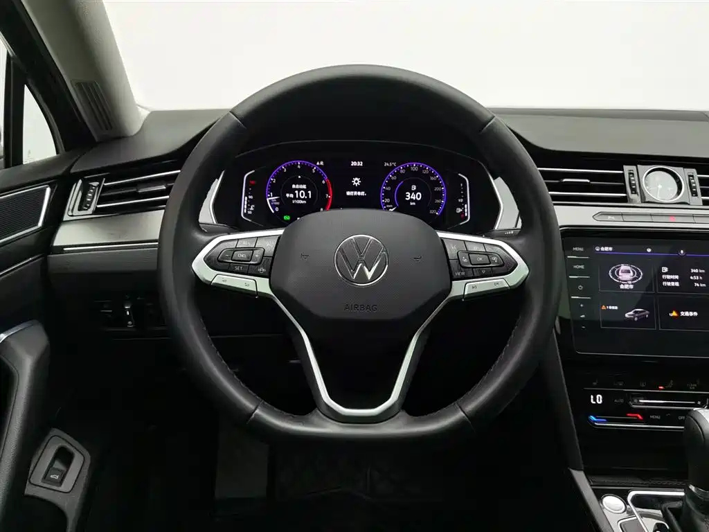 VOLKSWAGEN MAGOTAN 2022