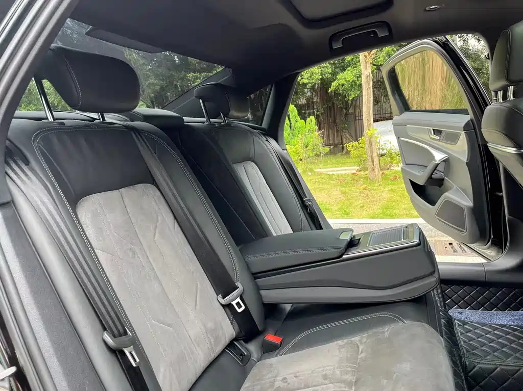 AUDI A6L 2019