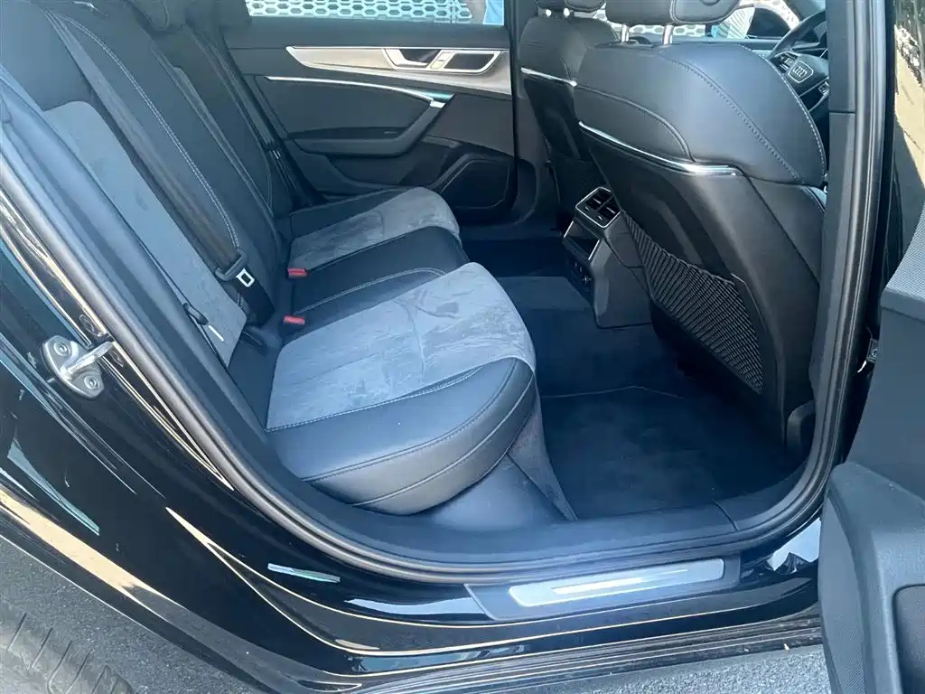 AUDI A6L 2023