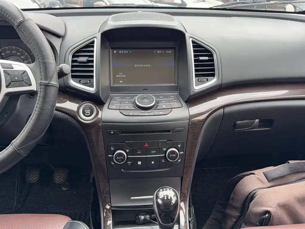 BAIC S6 2016