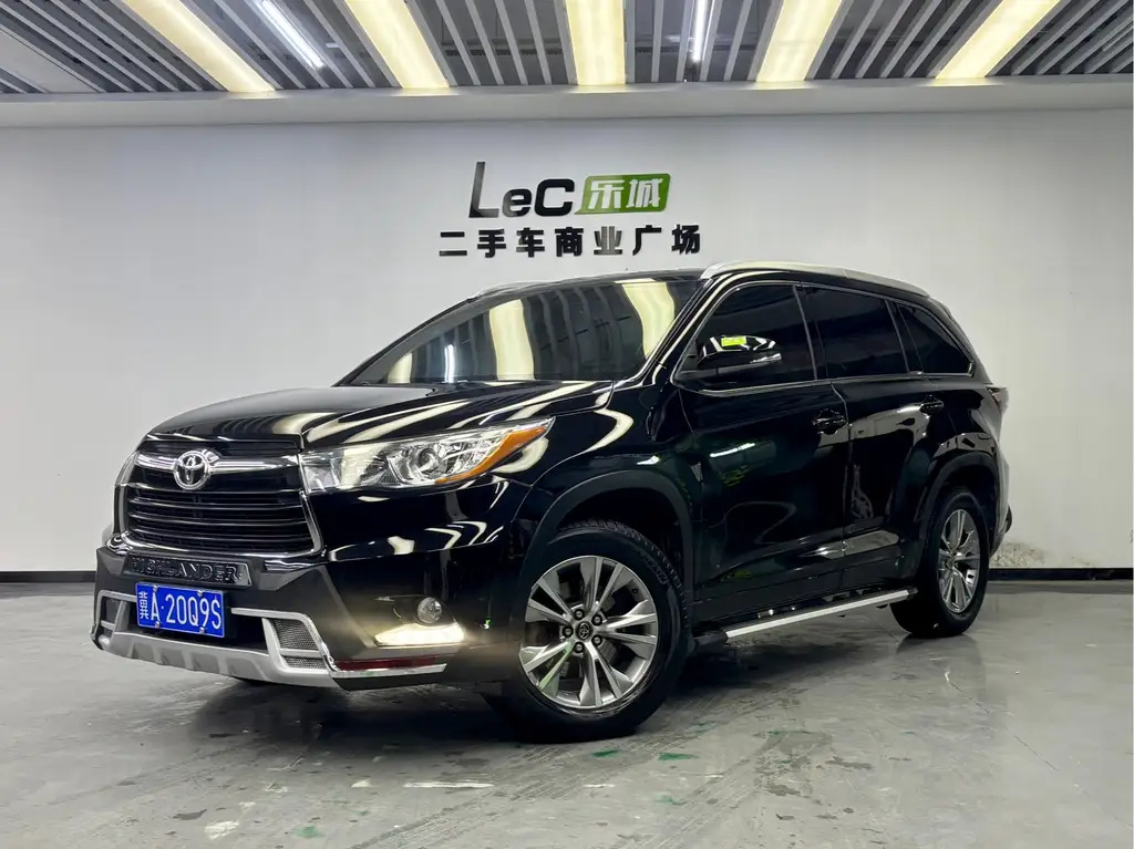 TOYOTA HIGHLANDER 2015