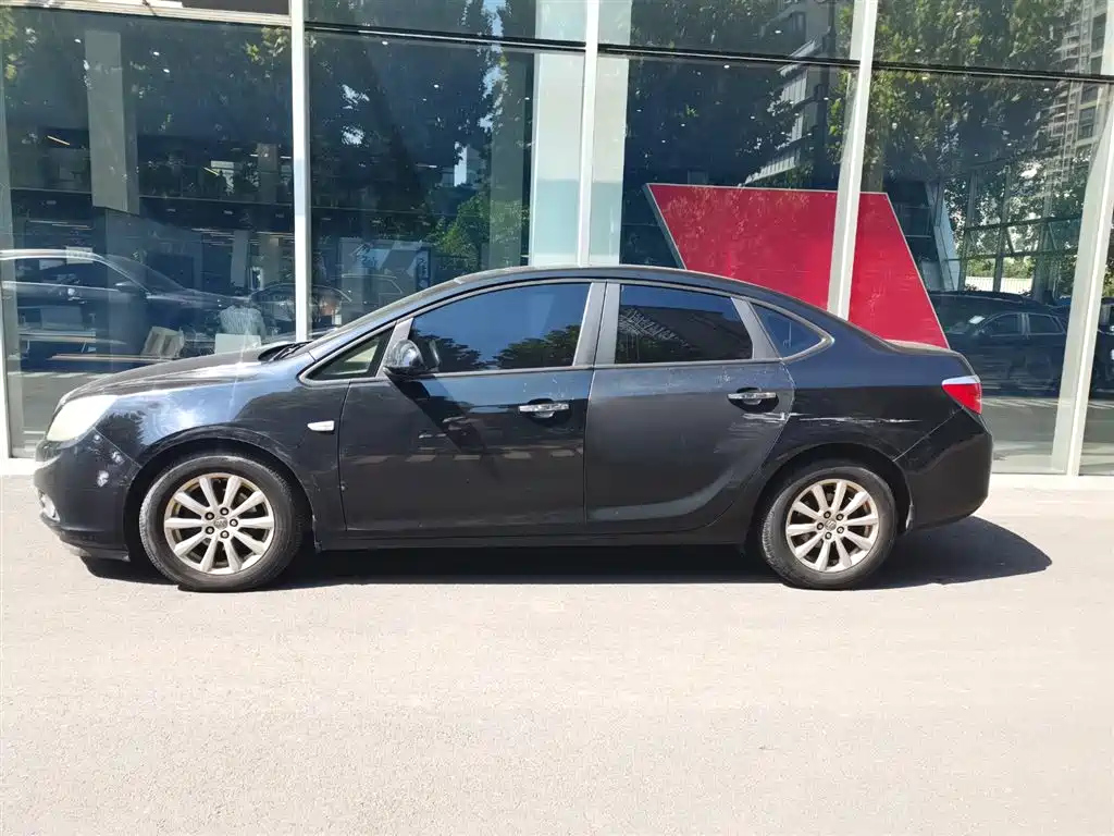 BUICK EXCELLE 2011