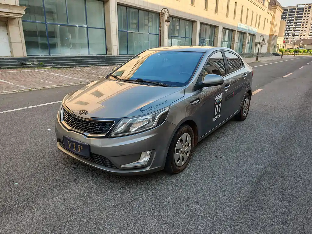 KIA K2 2011