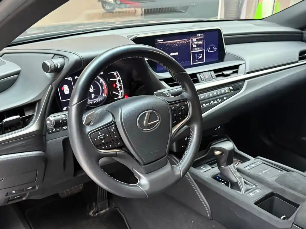 LEXUS ES 2021