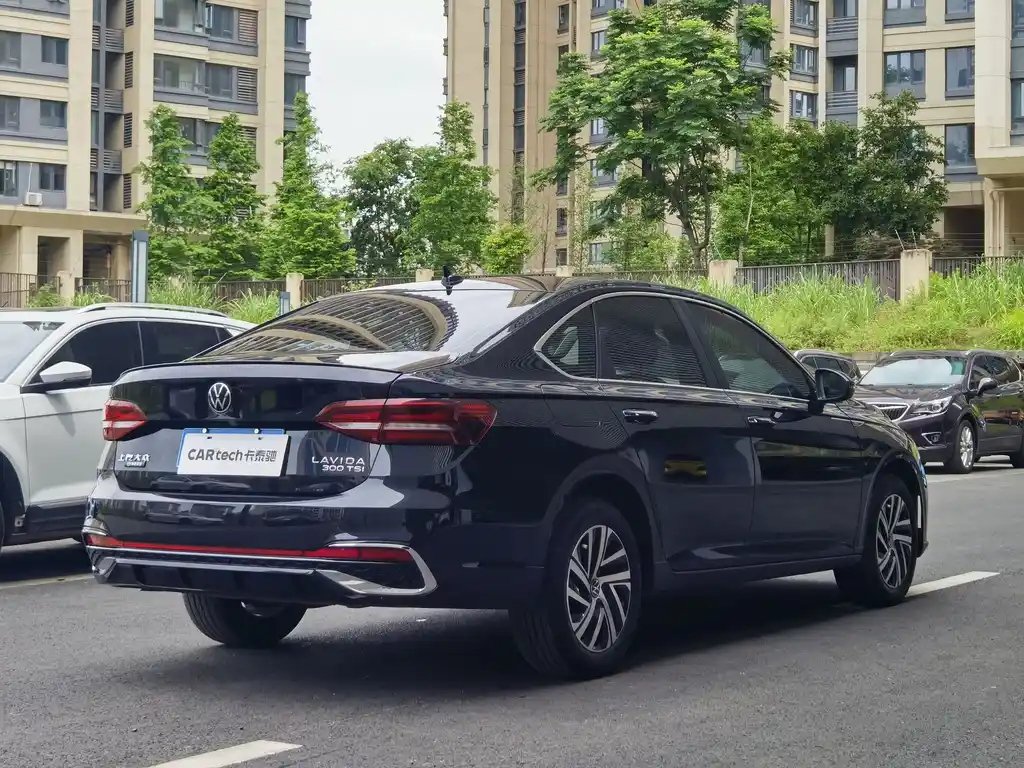 VOLKSWAGEN LAVIDA 2023